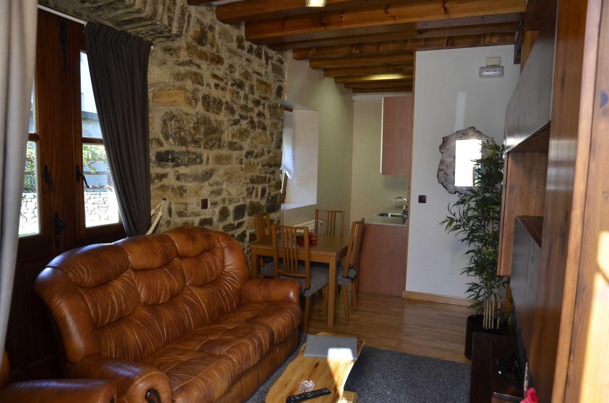 Apartamentos Spa Cantabria Infinita Cillorigo de Liebana Exterior photo
